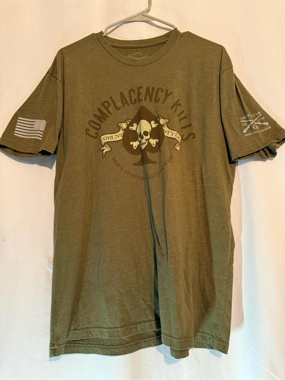 Grunt Style Complacency Kills T Shirt Mens Large Skull Spade Military USA Flag